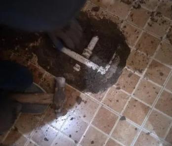 中站卫生间漏水维修公司为您分享下卫生间渗水如何处理及注意事项