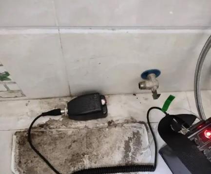 中站屋顶漏水维修公司分享下卫生间漏水的危害及解决方法